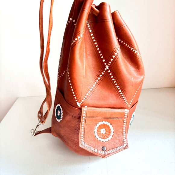 Vintage Ethic Handmade Leather Drawstring backpack - Picture 3 of 6